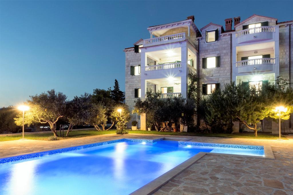 סומרטין Apartments Villa Barbara מראה חיצוני תמונה